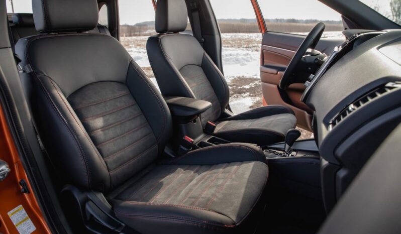 
								2025 Mitsubishi Outlander Sport full									